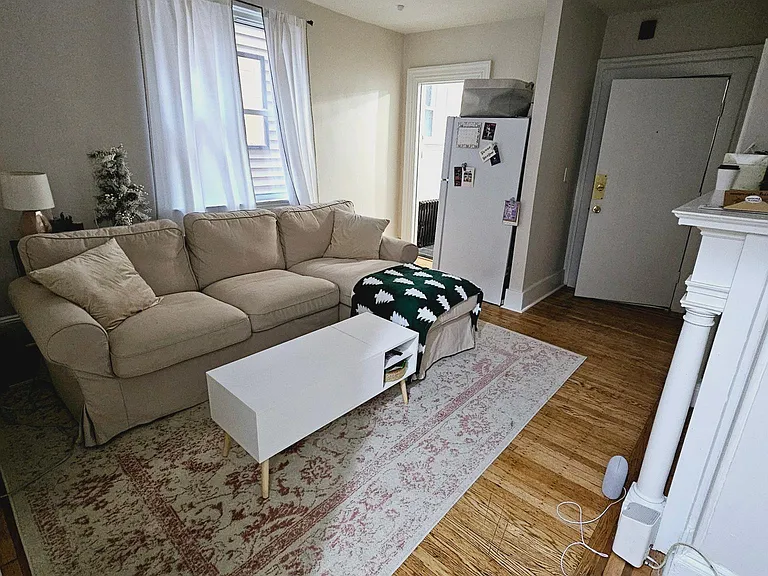 2025 Pine St #1B — Photo 5