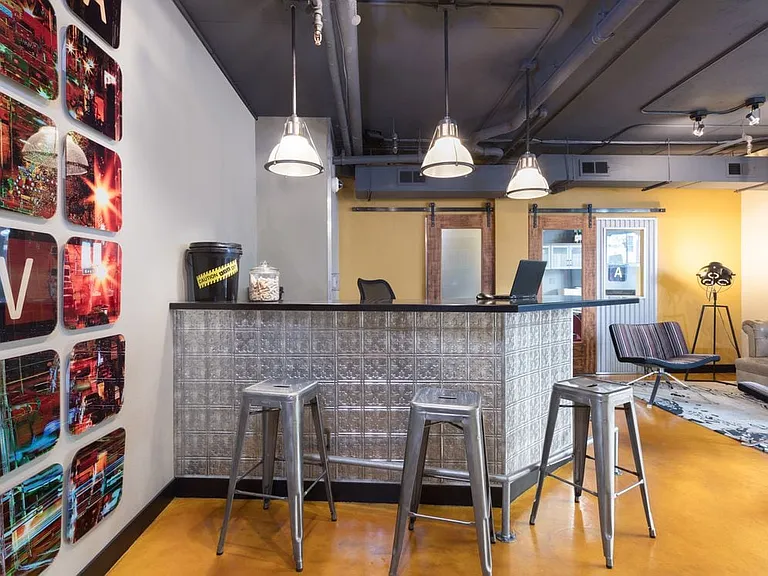 Leasing Lobby