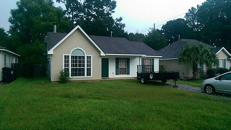 1st image of 604 Beaulieux St