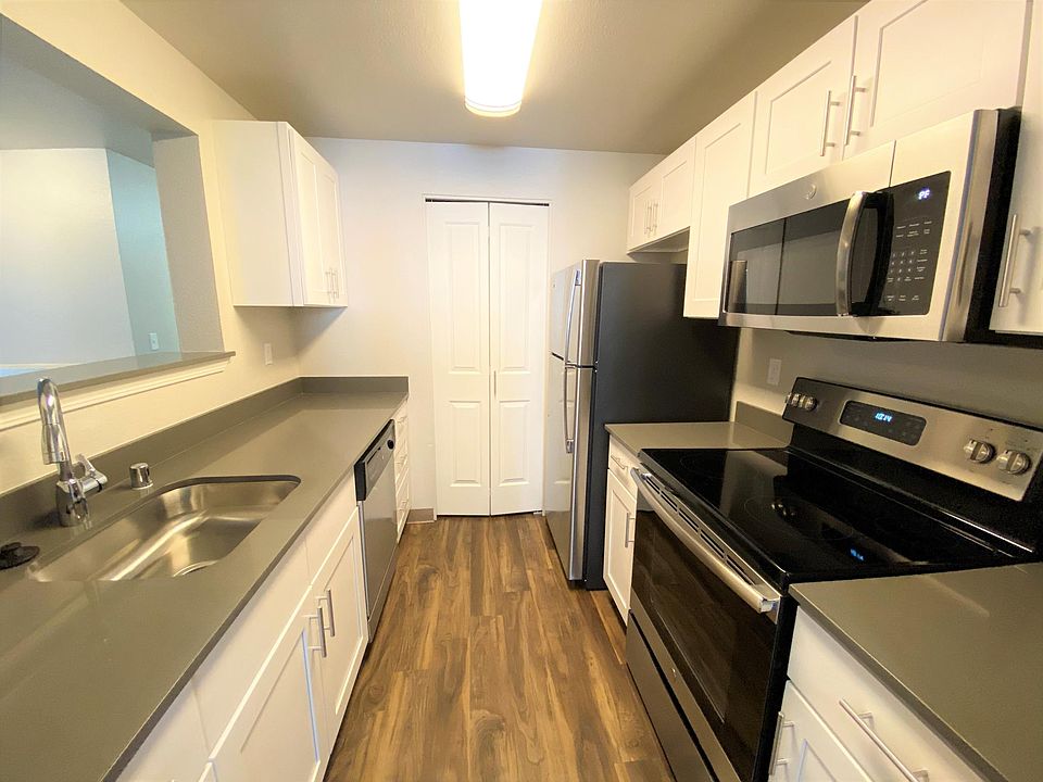 1st image of 3038 118th Ave SE #G102