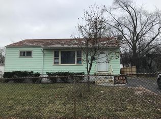 1801 Ballentine St, Waukegan, IL