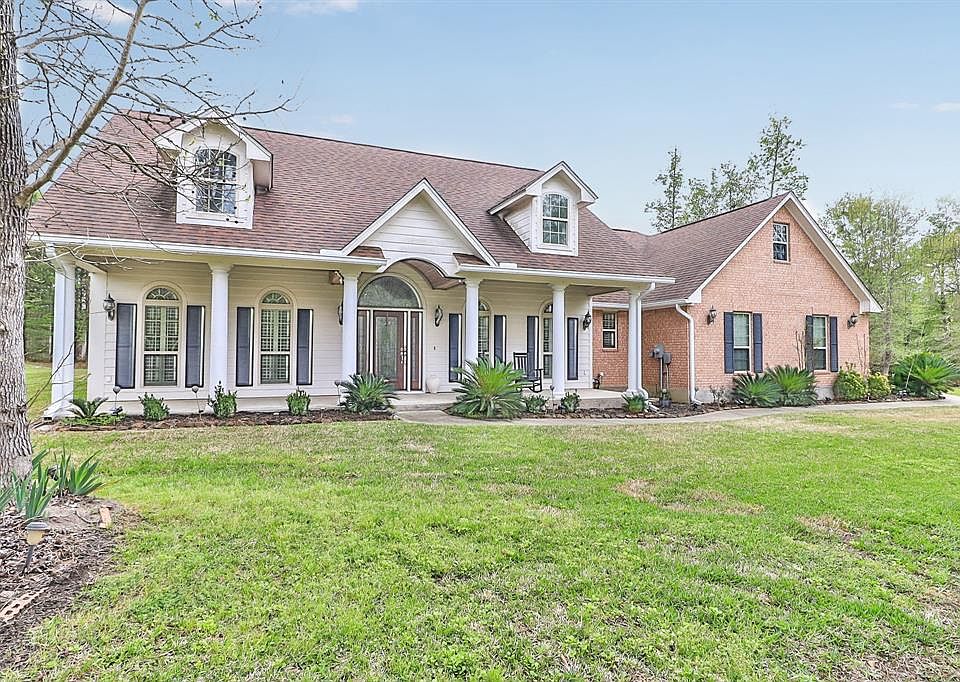 1st image of 235 Northwood Park
