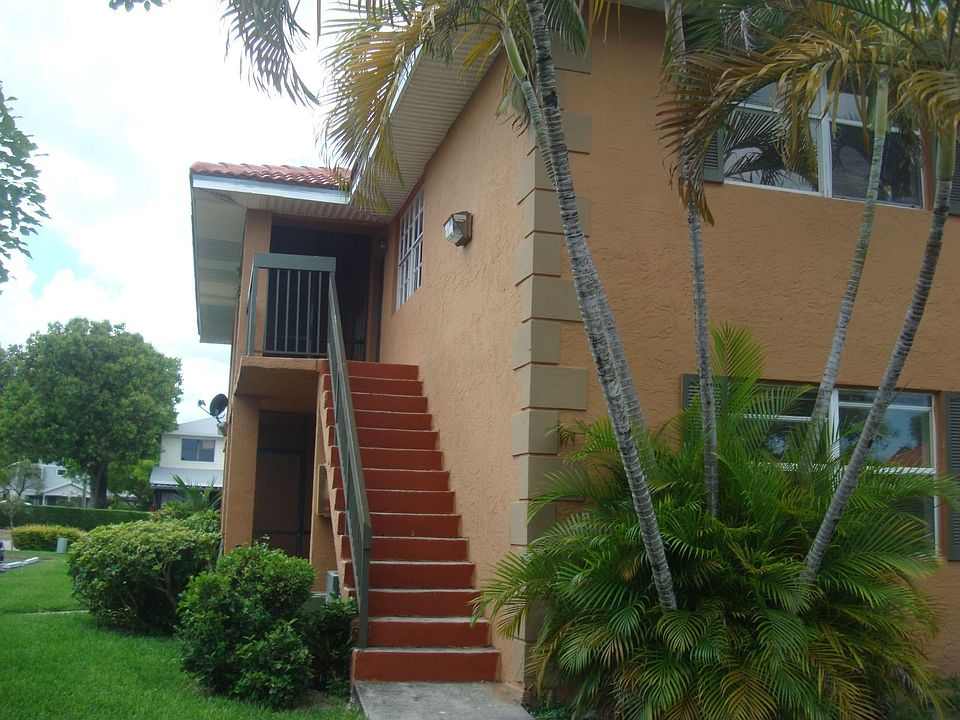 1st image of 10493 NW 7th St