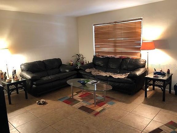 2nd image of 3944 Briggs Ave