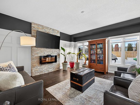 4th image of 78 Stevenson St