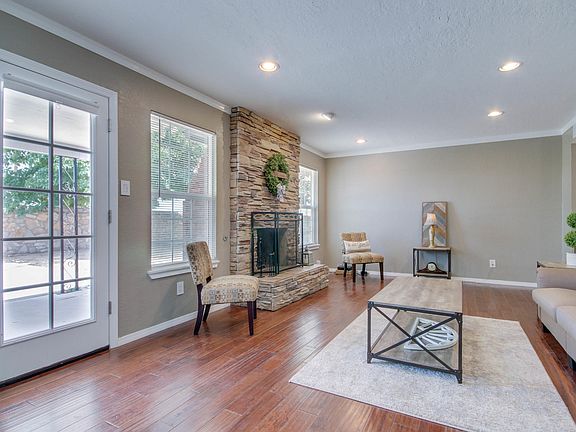 5th image of 1504 Dale Douglas Dr