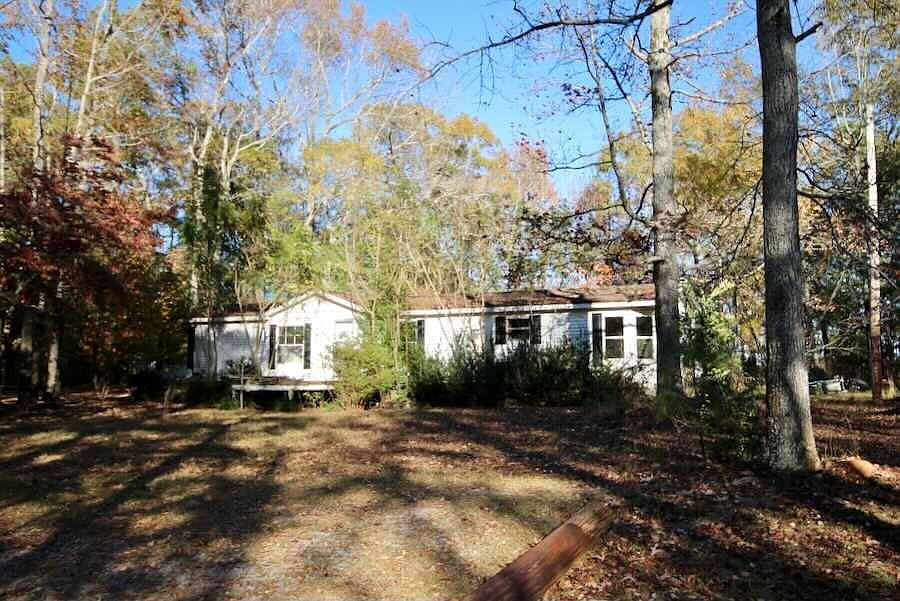 2nd image of 137 Gold Mine Rd