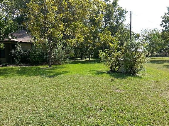 3rd image of 510 Clearview Dr