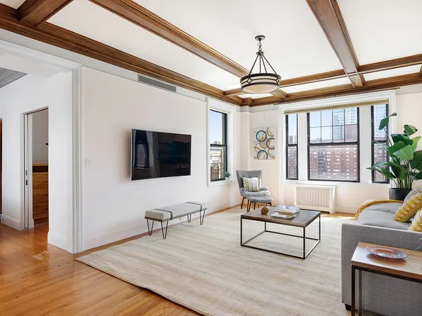 215 W 98th St APT 10D, New York, NY 10025