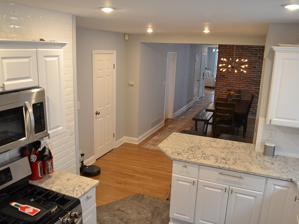 Brand new Kitchen and full open living space.
