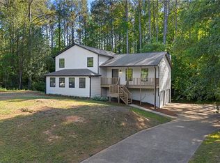 6455 Mill Crossing Ct, Acworth, GA 30102