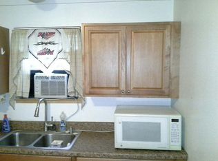 205 S 8th St, La Porte, TX 77571