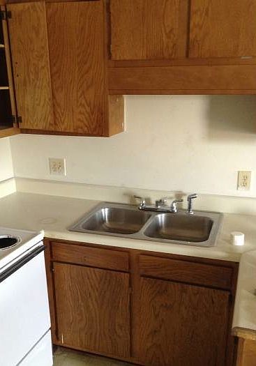 2nd image of 1085 Cheyenne Ct APT 7
