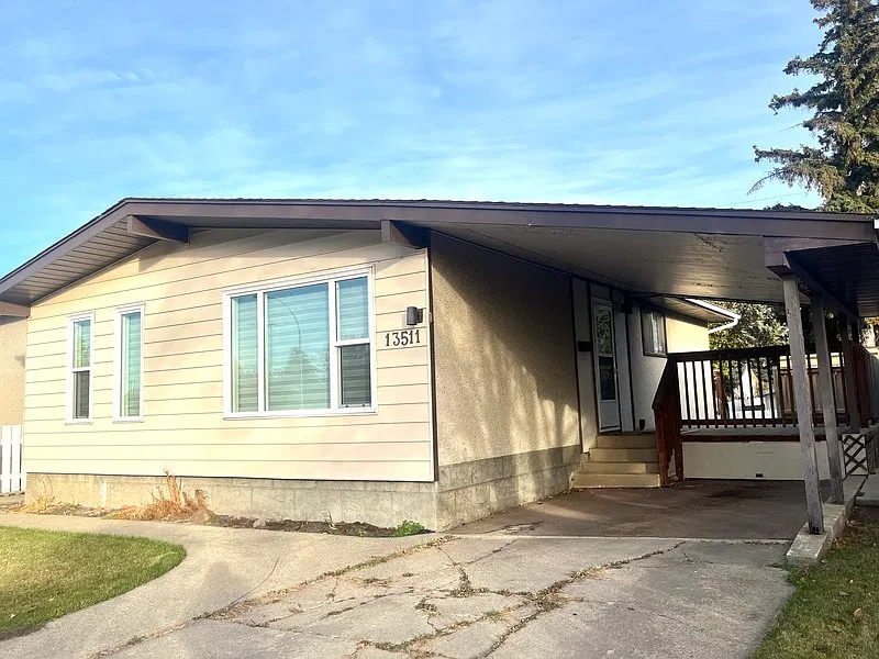 4 bed, 2.0 bath, 1060 sqft, $1,950 — Photo 1