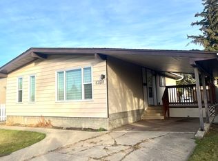 13511 86th St NW, Edmonton, AB T5E3B6