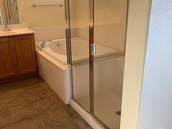 5th image of 5218 Wadsworth Ct