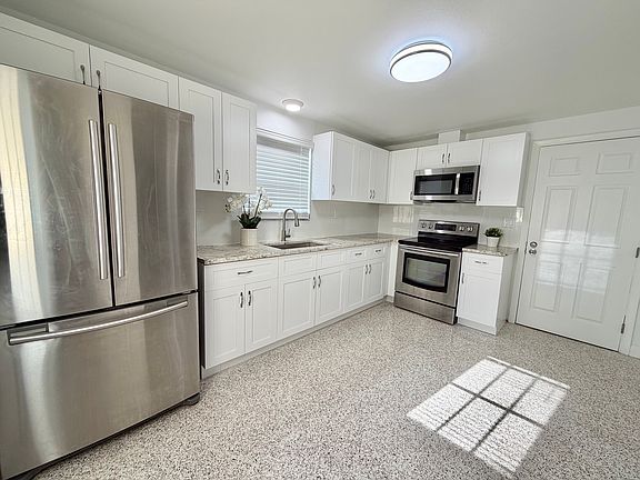 2nd image of 807 68th Ave W