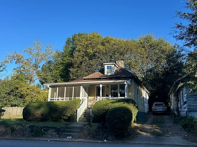 1086 W Hancock Ave — Photo 25