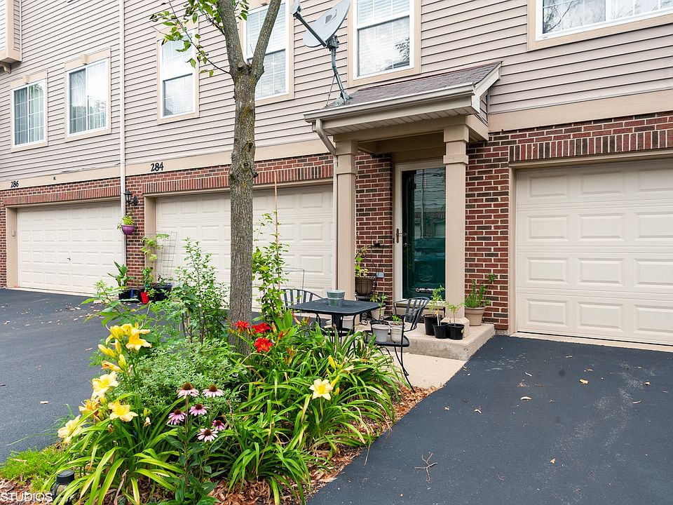1st image of 284 Southwicke Dr #284