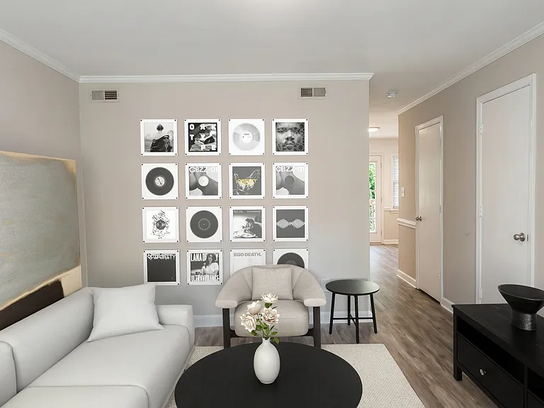 Courtyard Townhomes — Photo 4
