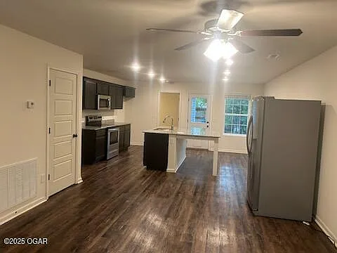 220 S Florida Ave — Photo 3