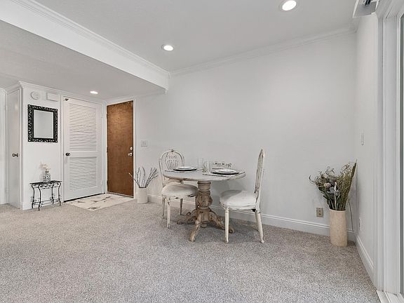 5th image of 2209 Summereve Ct