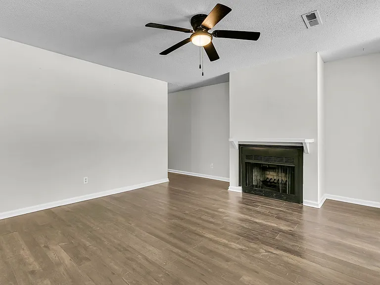 216 Parlor Dr #A — Photo 5