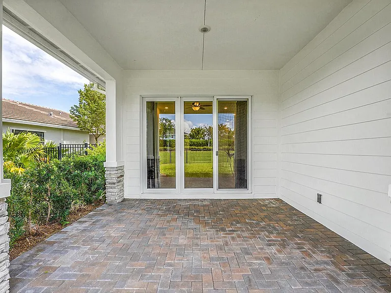 19515 Weathervane Way — Photo 15