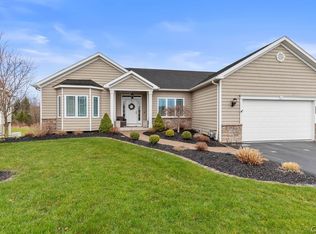 170 Edwards Falls Ln, Manlius, NY 13104