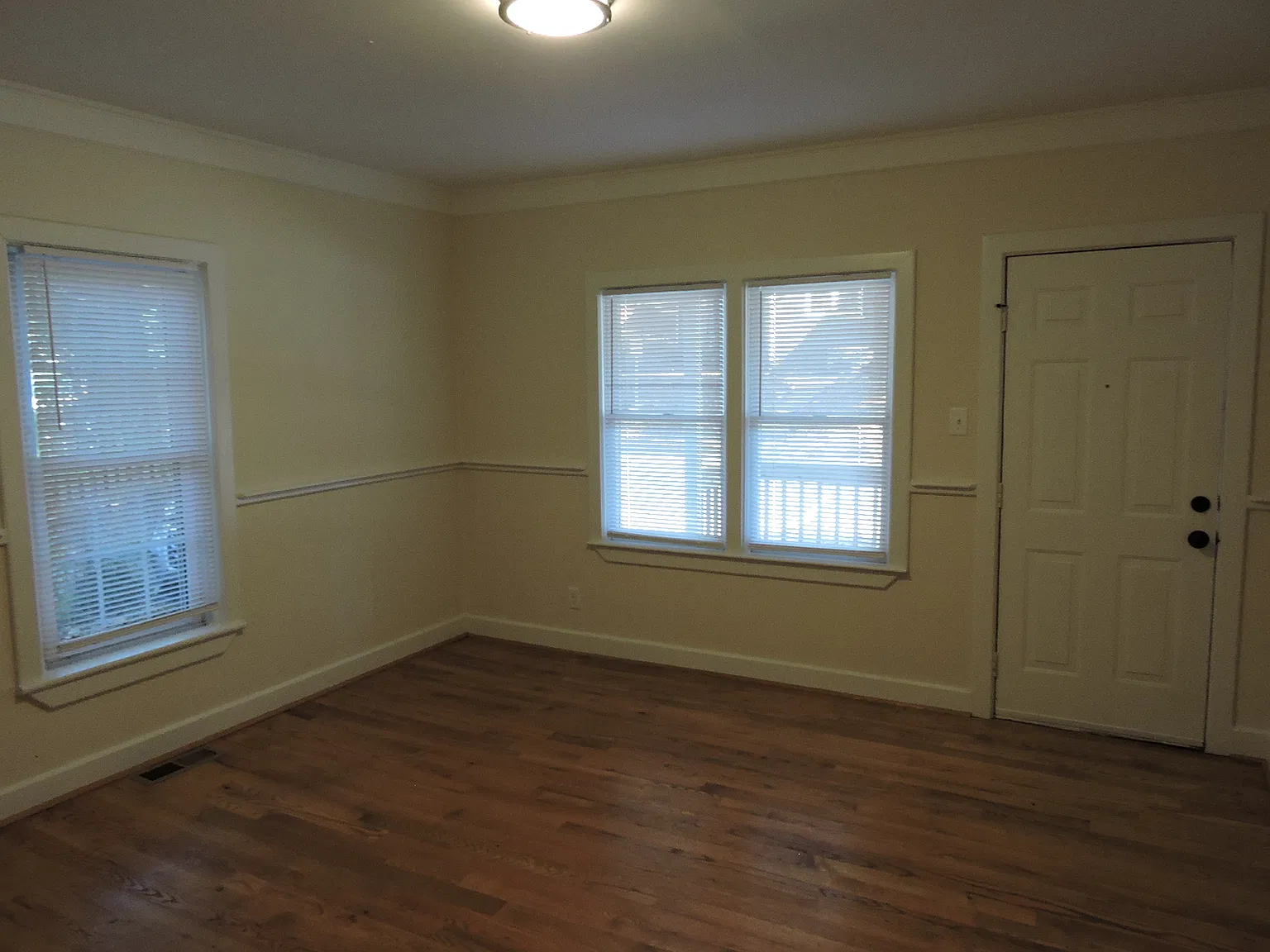 2 bed, 1009 sqft, $1,500 — Photo 2