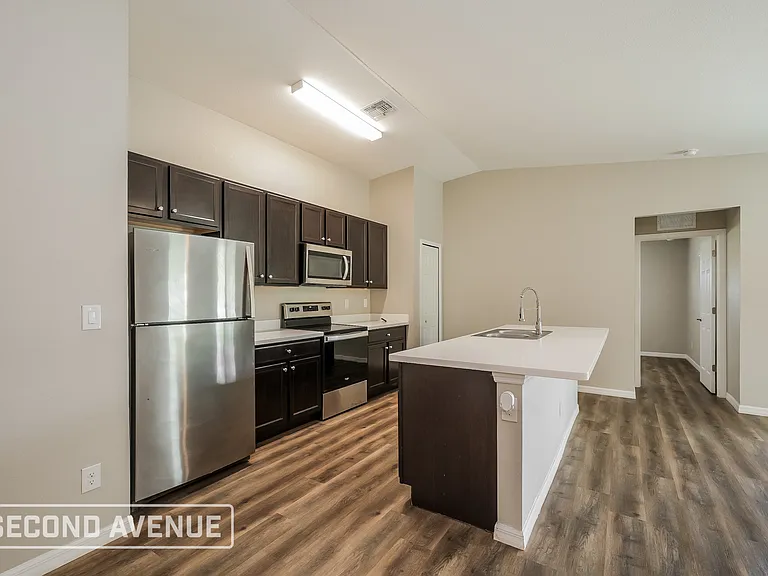 2512 54th St SW — Photo 5