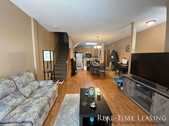 3rd image of 3637 Vermilion Ct N