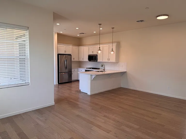 4389 Natomas Central Dr — Photo 4