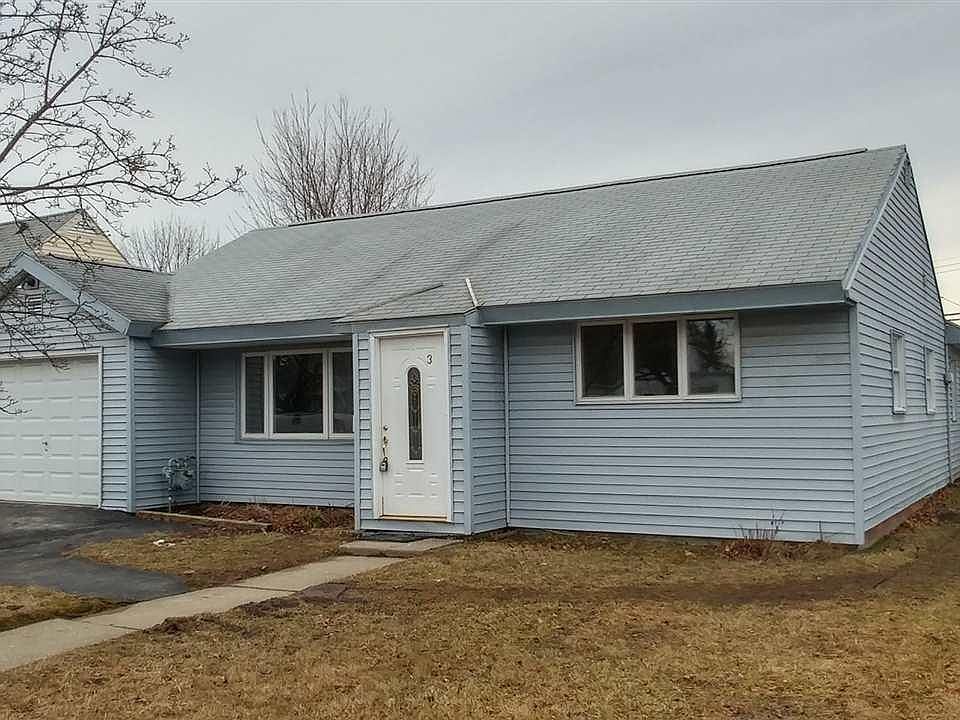 1st image of 3 Crestwood Ct