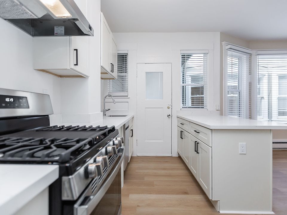 1st image of 1474 Sacramento St #408