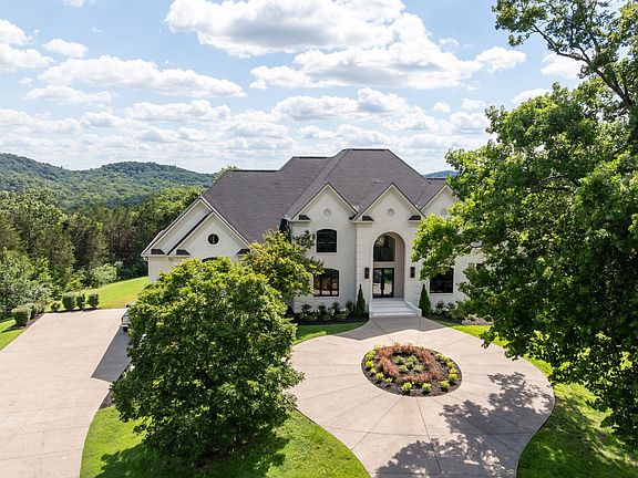 5th image of 1219 Beech Hill Rd