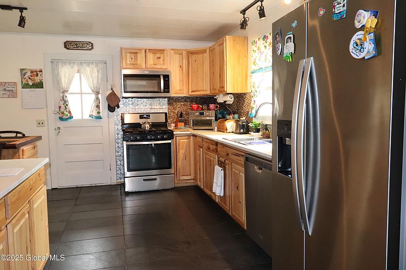 3rd image of 8488 Miller Hill Road