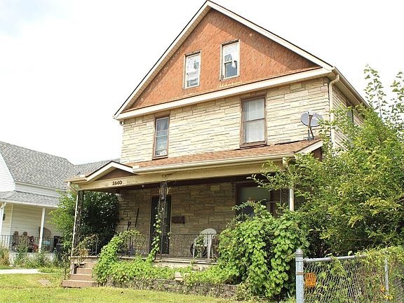 3rd image of 1640 W Lombard St