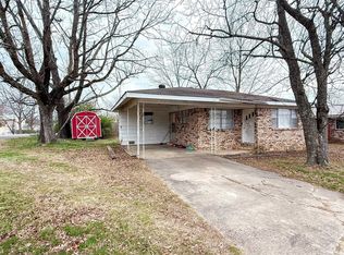481 Poplar St, Clinton, AR 72031