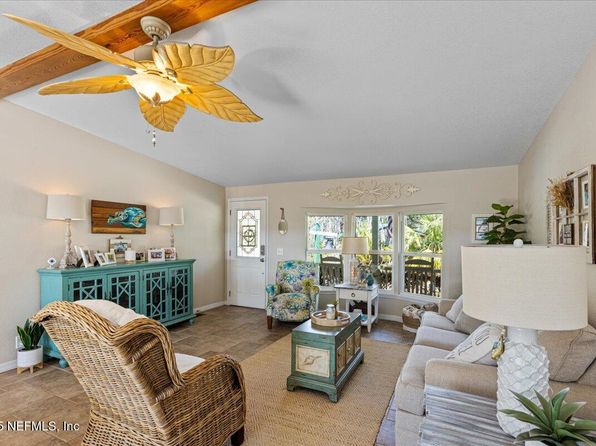 1418 PALM Street NE, Steinhatchee, FL 32359