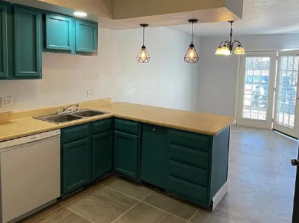 5237 Oakwood Dr #5277, Newburgh, IN 47630
