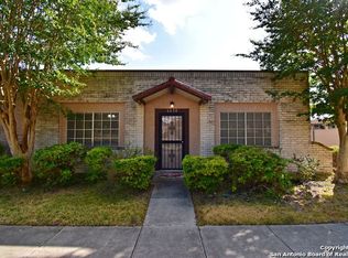 6630 Crown Rdg, San Antonio, TX 78239