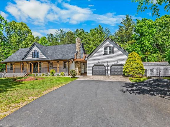 5th image of 949 Dav Rd
