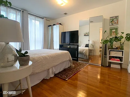 Rented by Citi Habitats | media 3