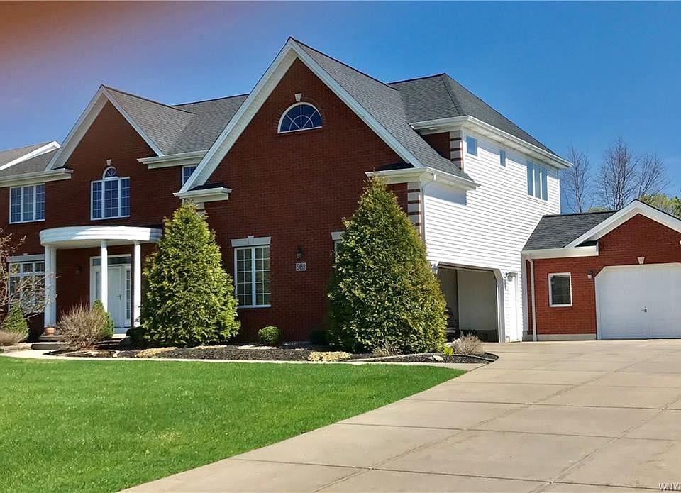 1st image of 5489 Pine Loch Ln