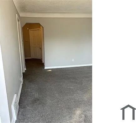 18025 Bentler St — Photo 4