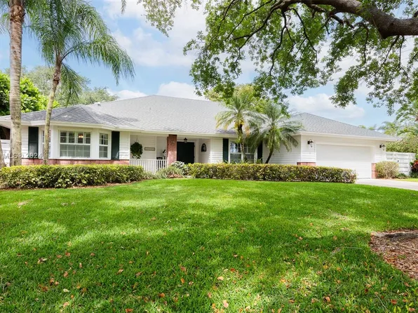 14452 SW 152nd Pl, Miami, FL 33196