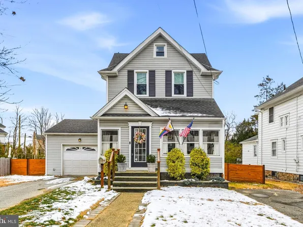 30 Volan St, Merchantville, NJ 08109