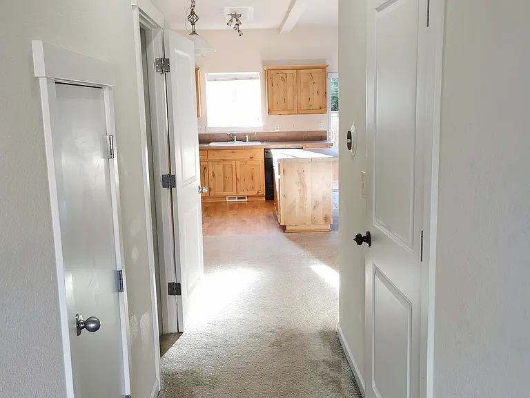 2597 SW 179th Ter — Photo 2