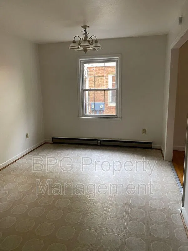 2 bed, 1.5 bath, 1100 sqft, $945 — Photo 4